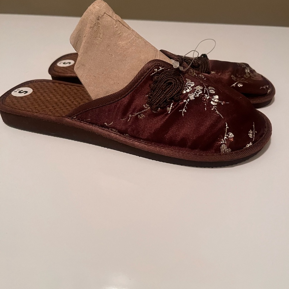 Women’s Satin Slippers